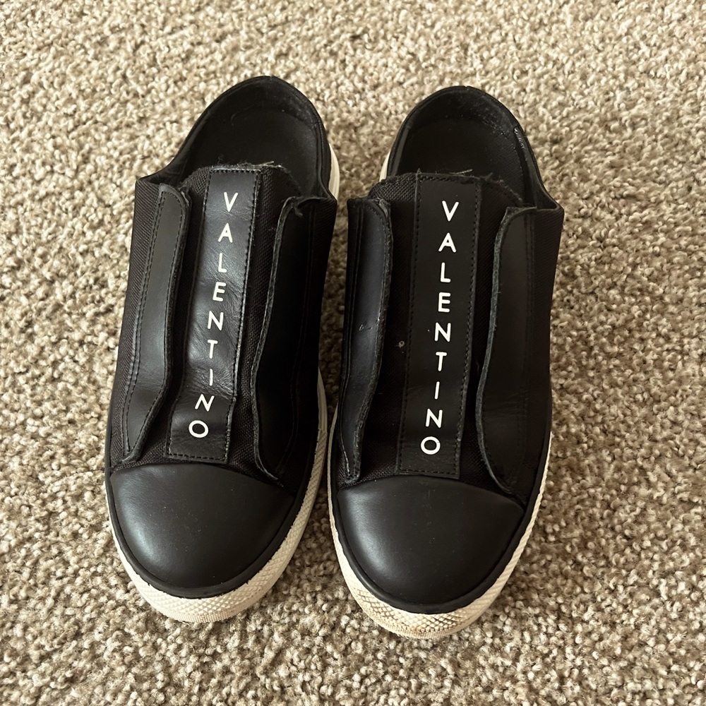 Valentino slip on sneakers 7.5 in good shape used for a summer